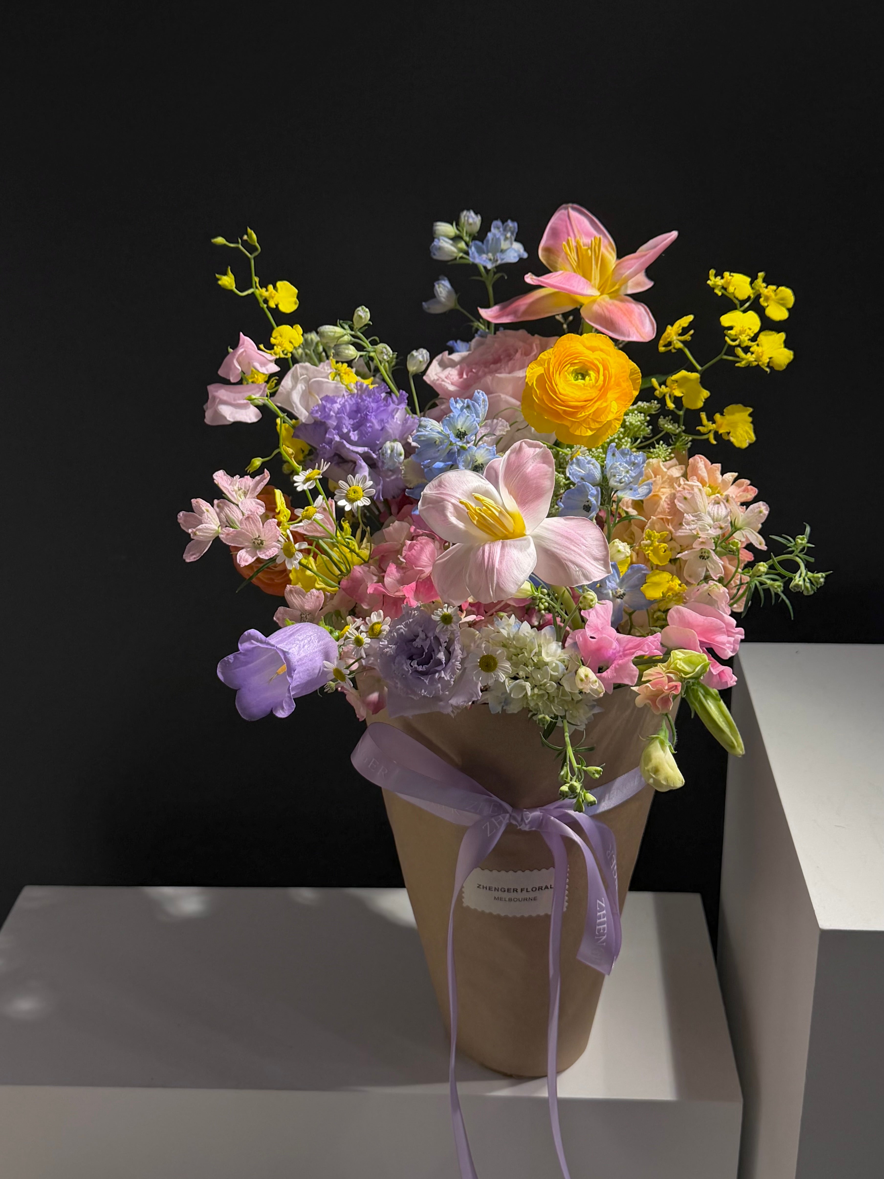 0v0 Rainbow Gelato Hug