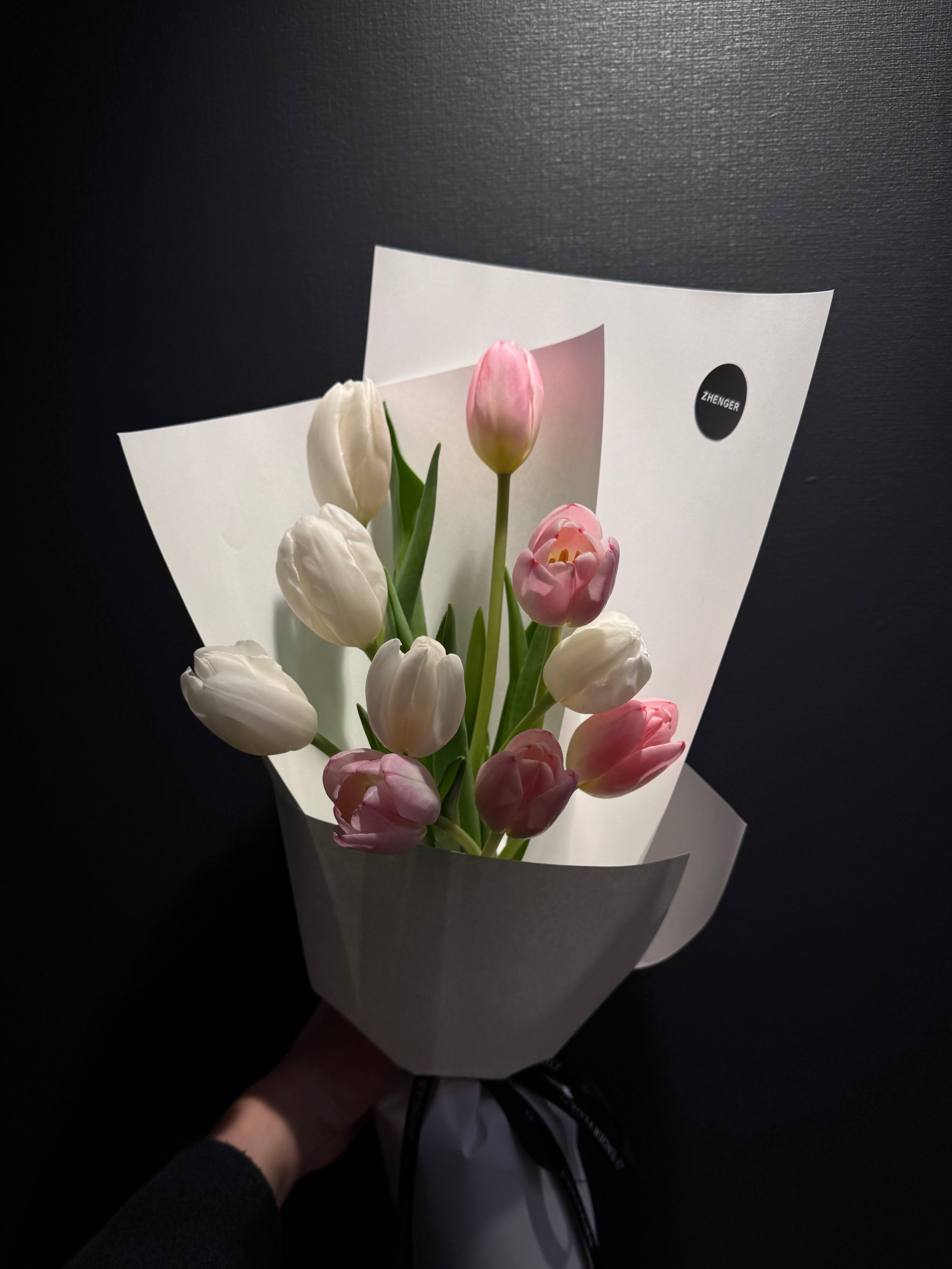 0A0 Pinky & White Tulips Bouquet