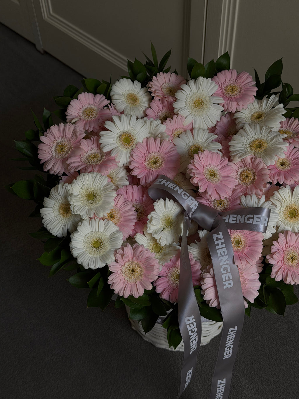 0v0 Blush Daisy Basket