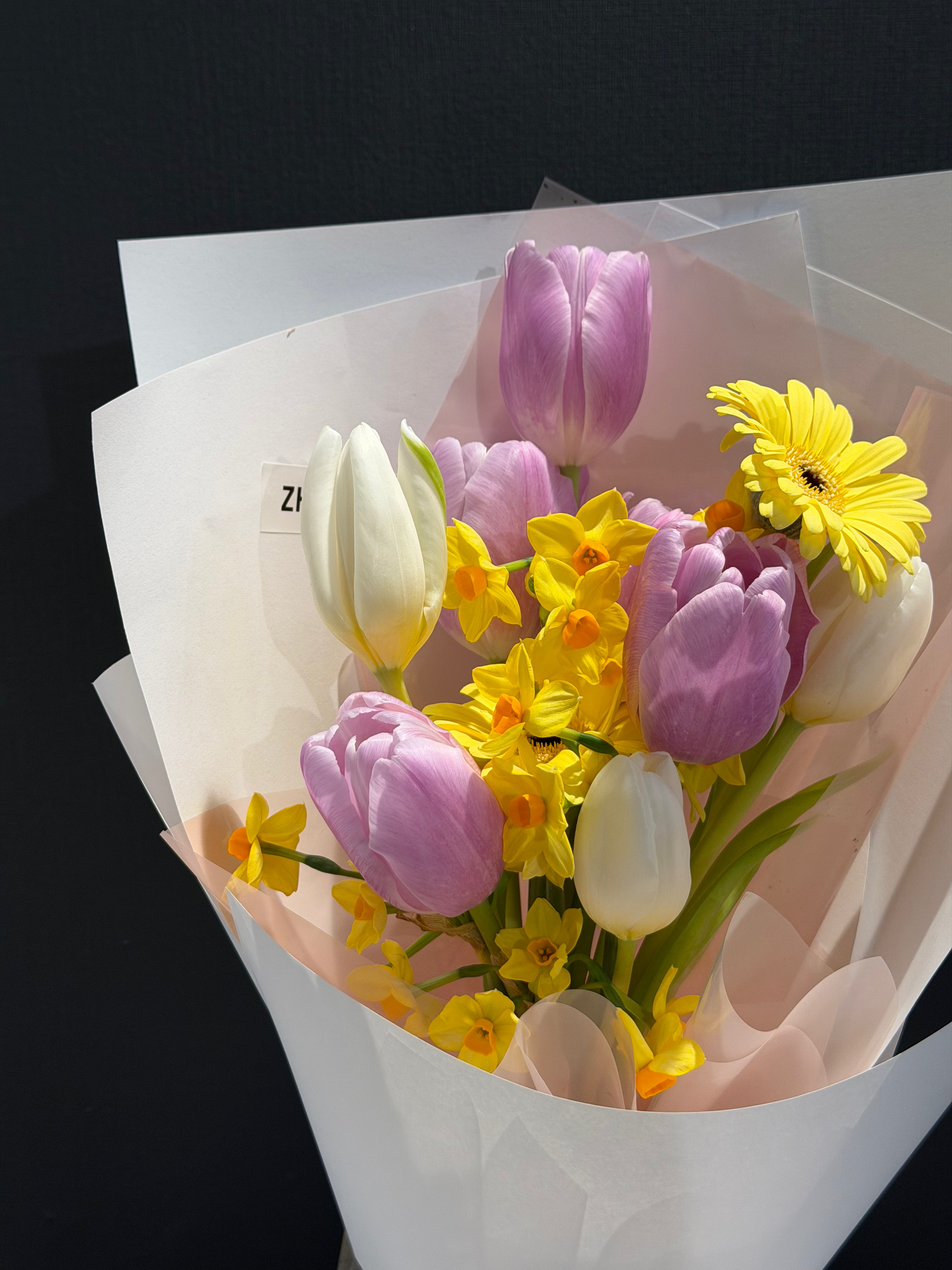Daily in store fresh flowers