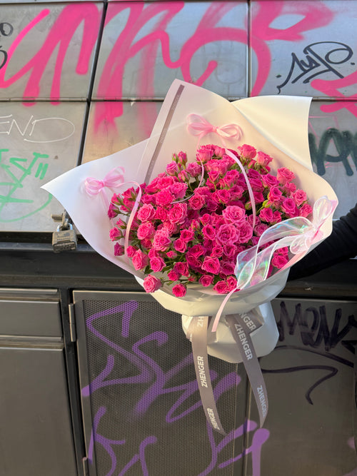0v0 Pink Crush （hot pink spray roses)