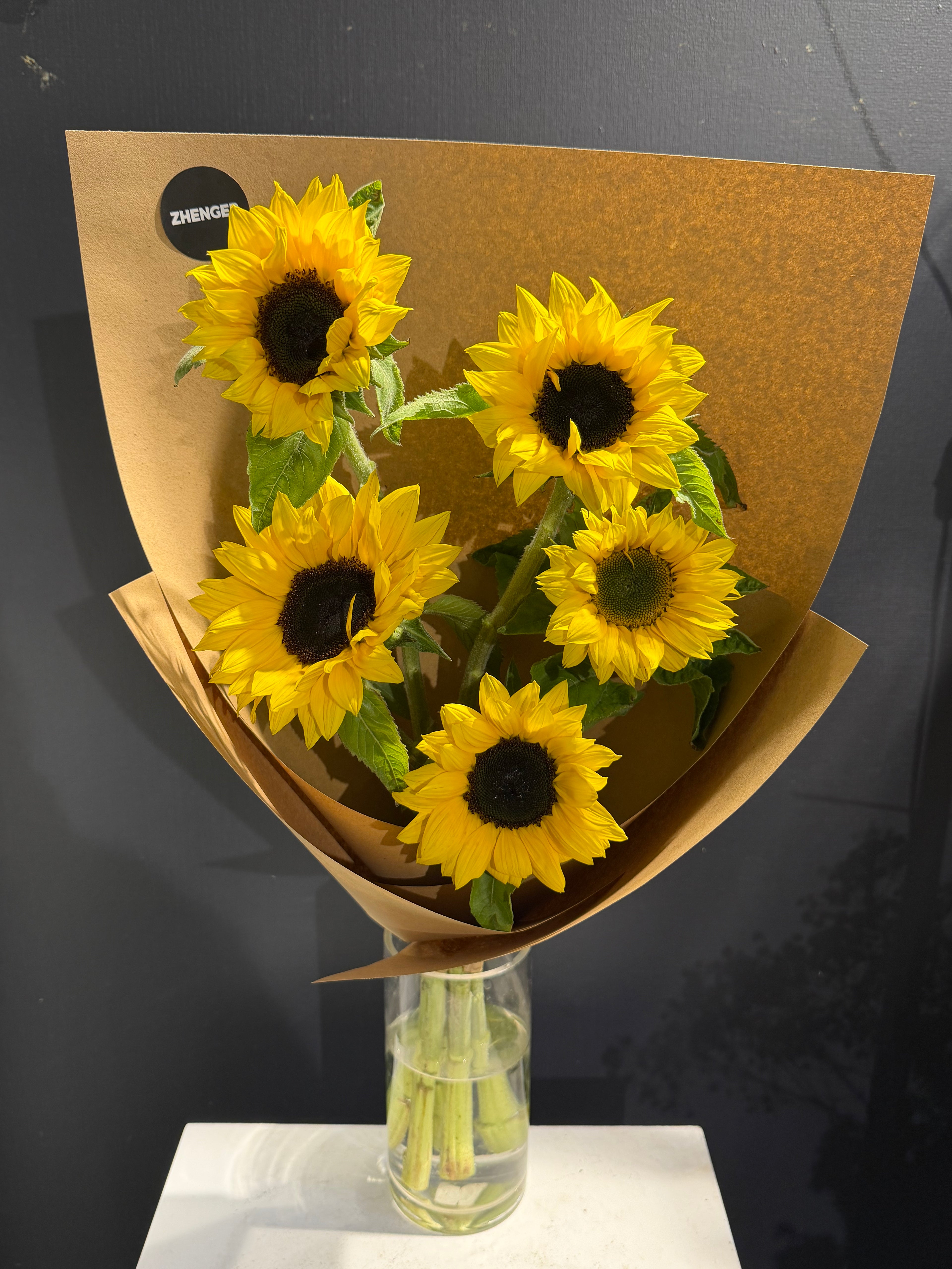 Daily in store fresh flowers