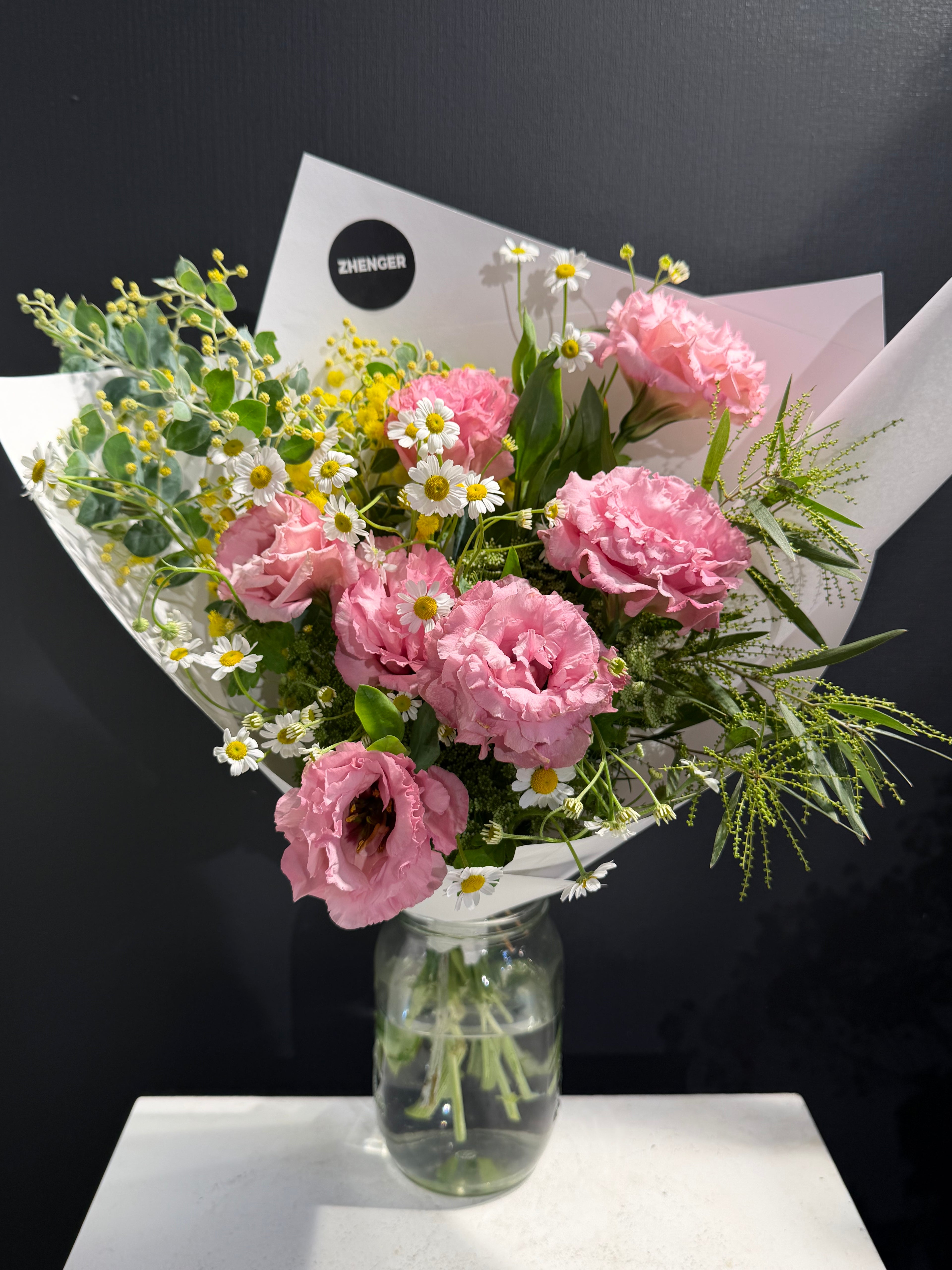 Daily in store fresh flowers