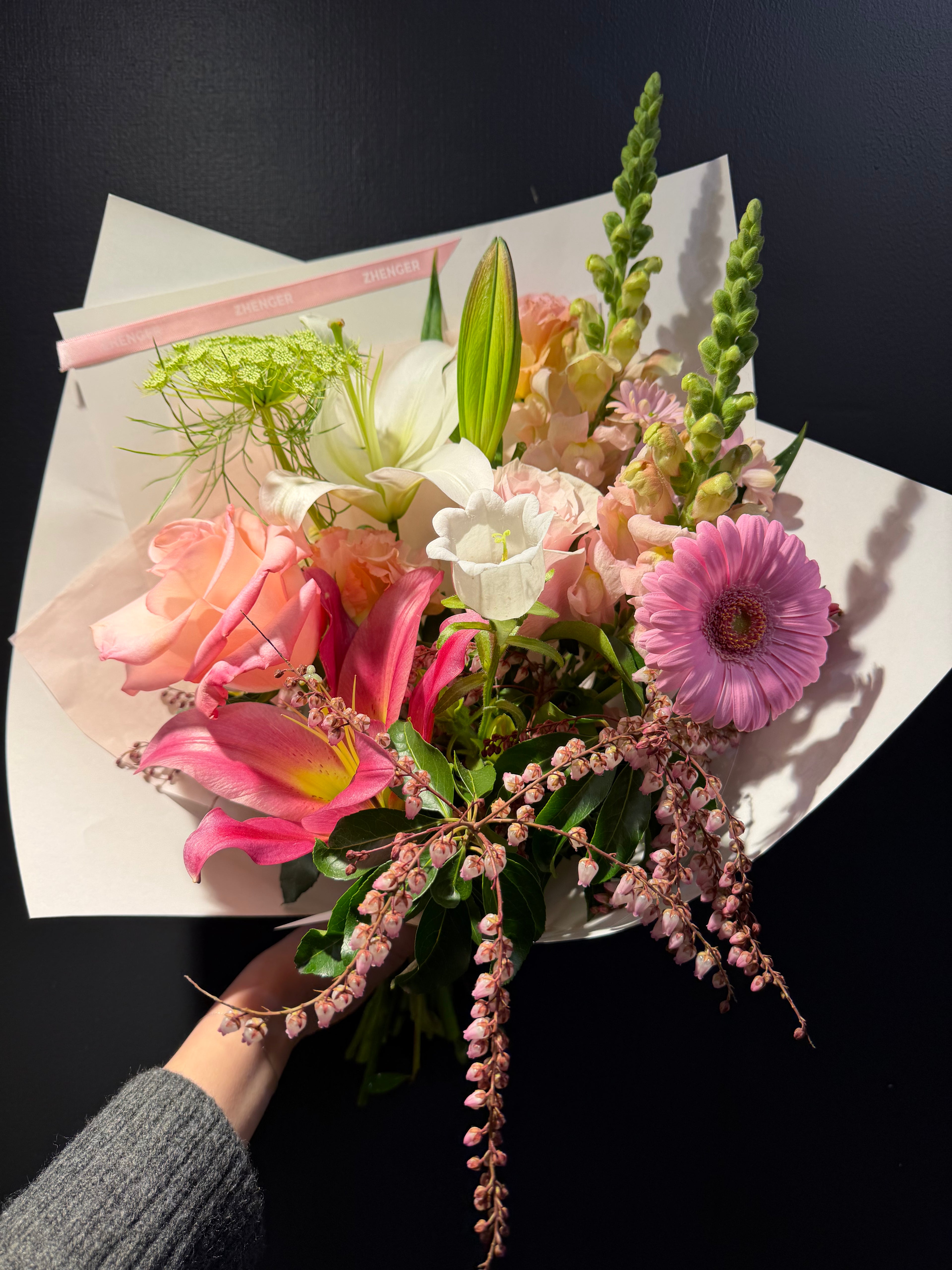 Daily in store fresh flowers