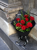 Scarlet Muse Bouquet （Black Wraping)