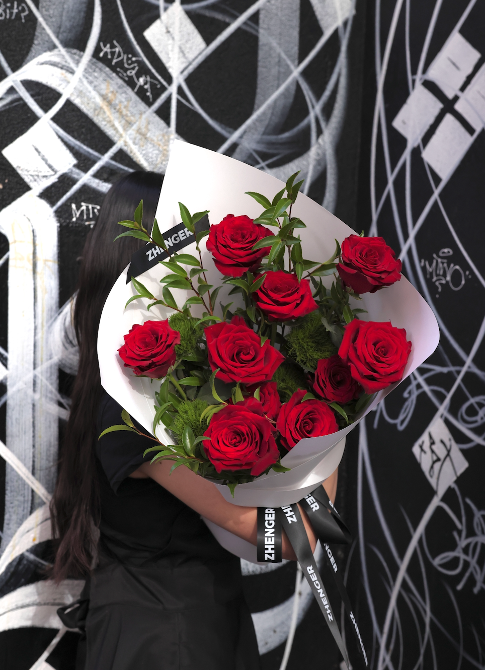 Scarlet Muse Bouquet （White Wraping)