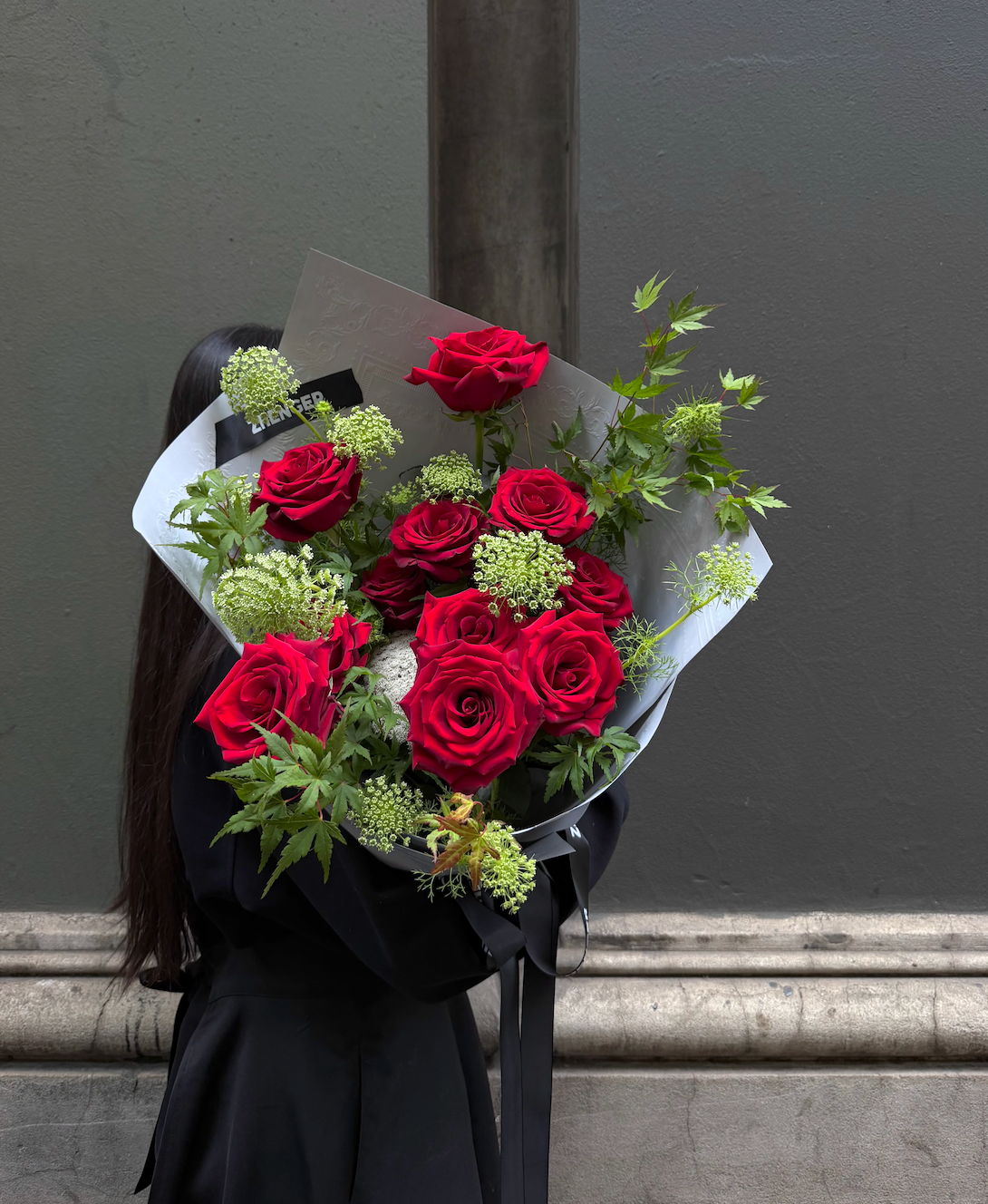 14 FEB 🩶 Scarlet Muse Bouquet （Grey Wraping)